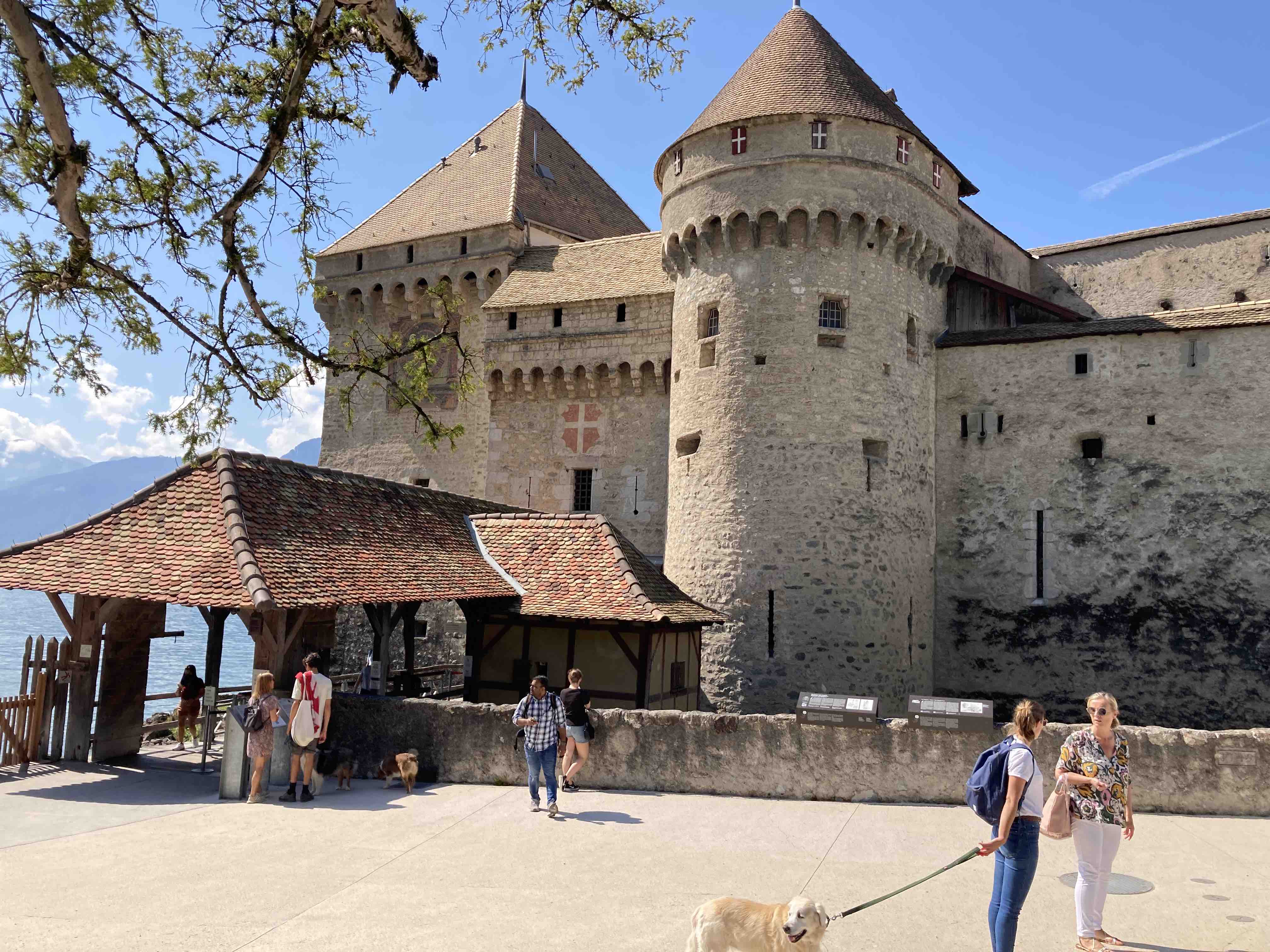 29 Chateau de Chillon.jpg